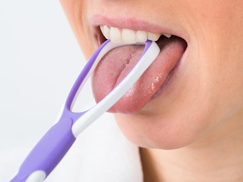 Hướng dẫn cách làm sạch lưỡi đơn giản tại nhà