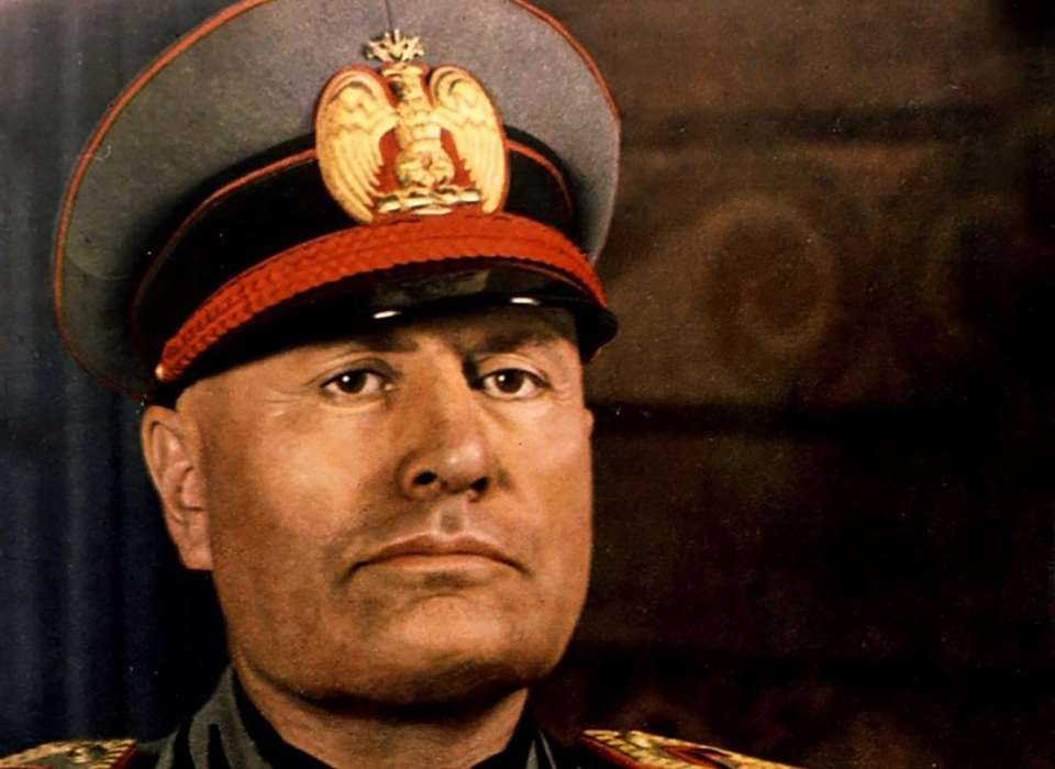 La guerra è l'unica vera scuola dei popoli - Citazioni Mussolini